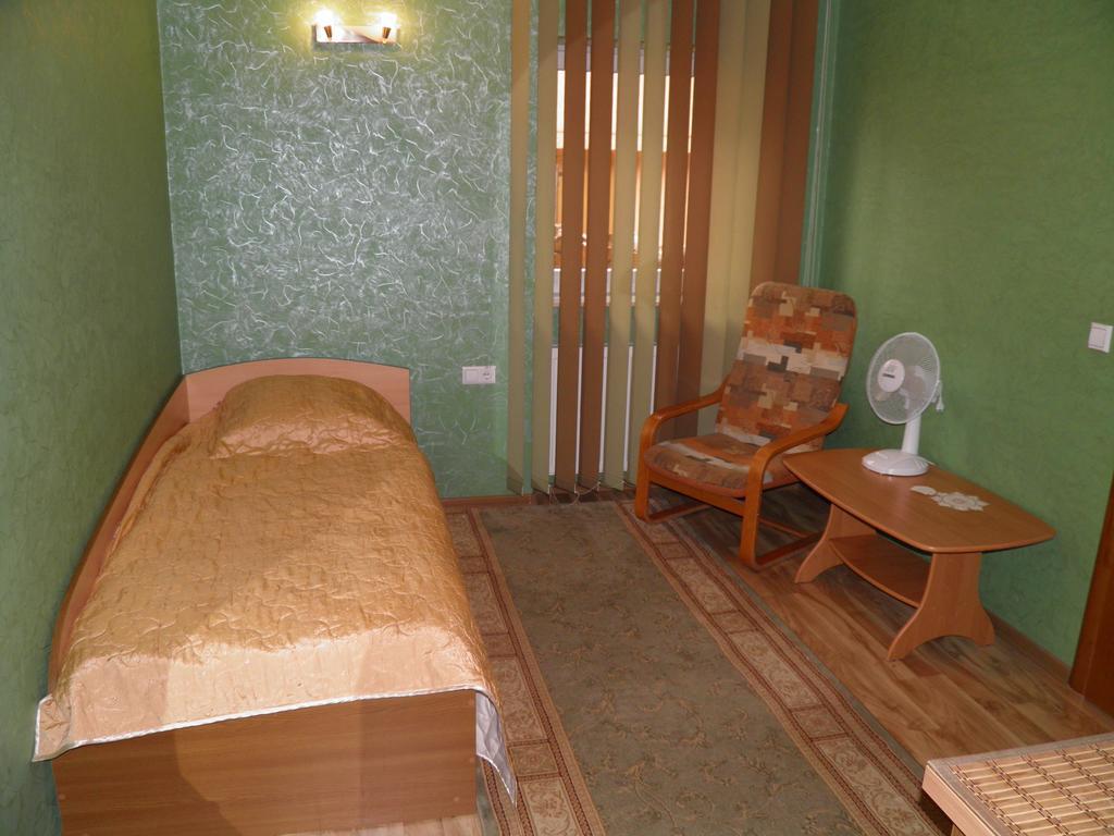 Hotel Magnat Mukácheve Habitación foto